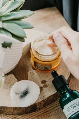 Gentle Exfoliating Facial Scrub